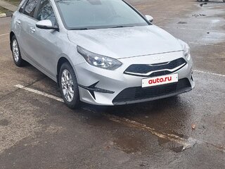 2022 Kia Ceed III Рестайлинг, серебристый, 2200000 рублей, вид 1