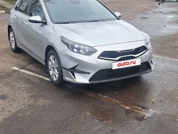 2022 Kia Ceed III Рестайлинг, серебристый, 2200000 рублей