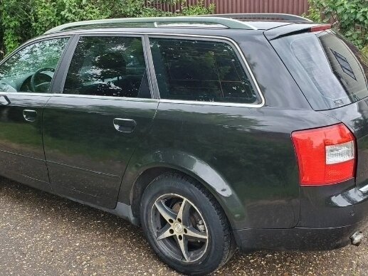 2003 Audi A4 II (B6), чёрный - вид 1