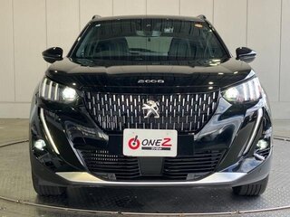 2022 Peugeot 2008 II, чёрный, 1350007 рублей, вид 2