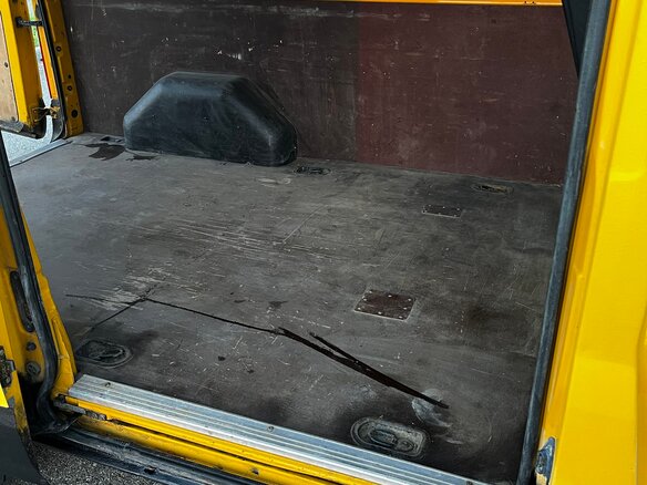2008 Ford Transit, жёлтый, 600000 рублей - вид 8