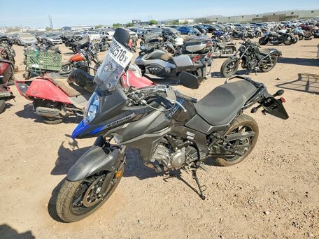 2025 Suzuki V-Strom DL 650, чёрный, 919147 рублей, вид 2