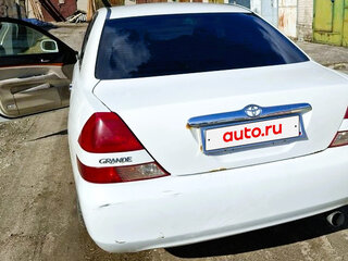 2001 Toyota Mark II IX (X110), белый, 550000 рублей, вид 3