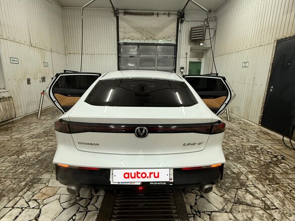 2023 Changan UNI-V I, белый, 2150000 рублей - вид 21