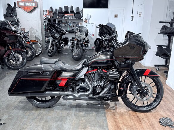 2018 Harley-Davidson CVO Road Glide, чёрный, 2499000 рублей - вид 3