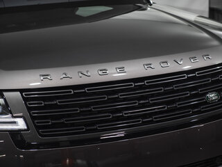 2025 Land Rover Range Rover P400 MHEV V, серый, 28000000 рублей, вид 4
