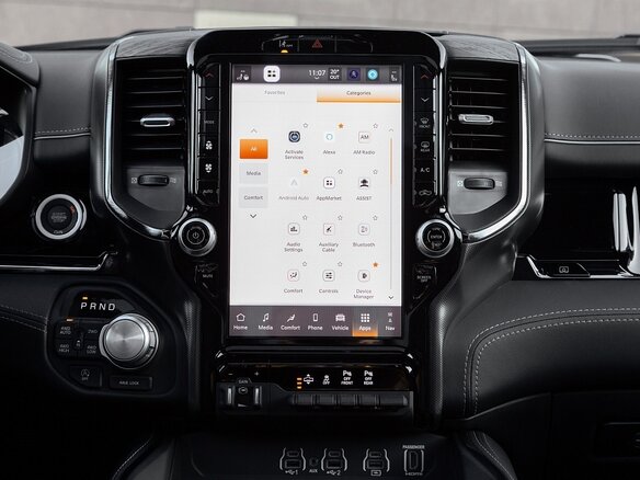 2024 Ram 1500 Crew Cab V Рестайлинг, белый, 14500000 рублей - вид 10