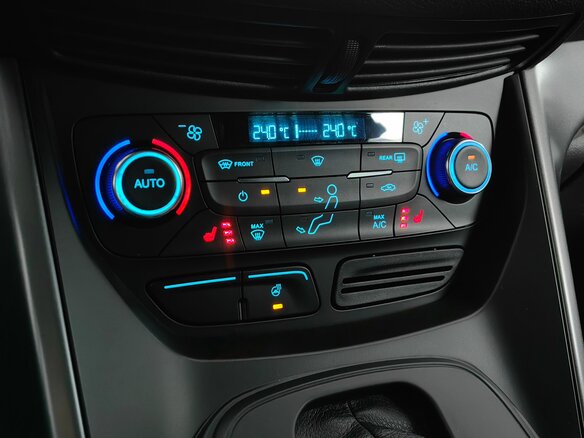 2018 Ford Kuga II Рестайлинг, чёрный - вид 17