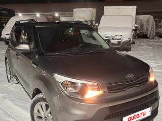 2018 Kia Soul II Рестайлинг, серебристый, 1250000 рублей, вид 1