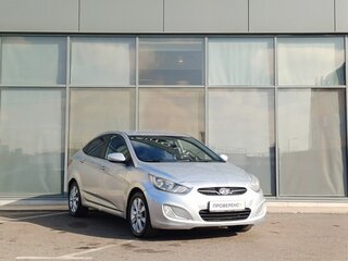 2011 Hyundai Solaris I, серебристый, 535000 рублей, вид 2