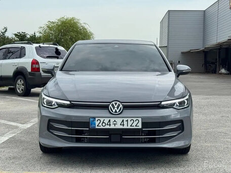 2025 Volkswagen Golf VIII Рестайлинг, серый, 3040000 рублей, вид 2