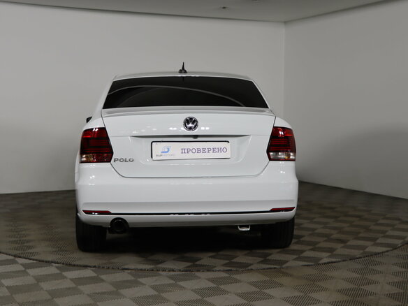 2018 Volkswagen Polo V Рестайлинг, белый, 999990 рублей - вид 5
