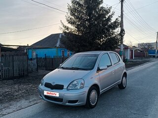 2003 Toyota Yaris I Рестайлинг, серебристый, 315000 рублей, вид 1