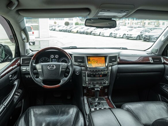 2011 Lexus LX 570 III, чёрный, 2890000 рублей - вид 5