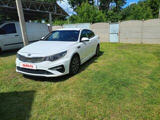 2019 Kia Optima IV Рестайлинг, белый, 1000000 рублей, вид 1