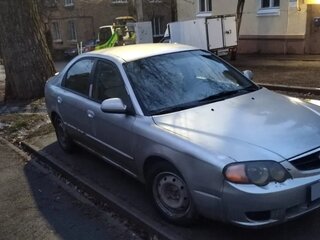 2001 Kia Spectra I Рестайлинг 1, серебристый, 320000 рублей, вид 3