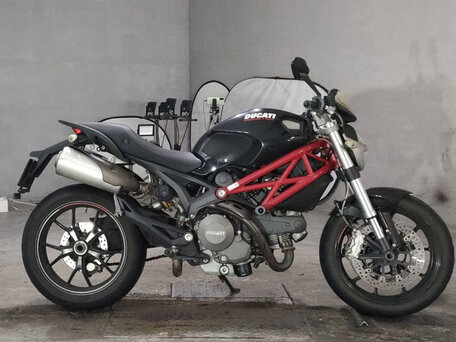 2011 Ducati Monster 696, чёрный, 341000 рублей, вид 1