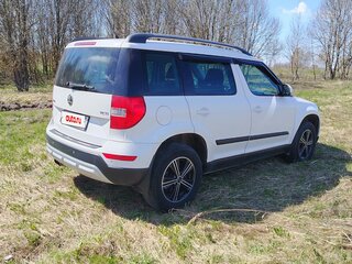 2014 Skoda Yeti I Рестайлинг, белый, 825000 рублей, вид 4