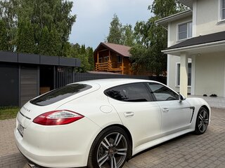 2013 Porsche Panamera 4 I, белый, 2750000 рублей, вид 4
