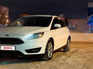 2017 Ford Focus III Рестайлинг, белый, 1000050 рублей, вид 1