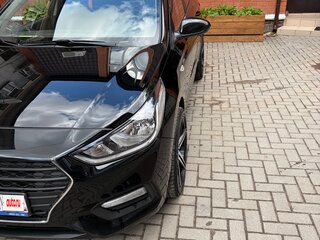 2018 Hyundai Solaris II, чёрный, 1400000 рублей, вид 4