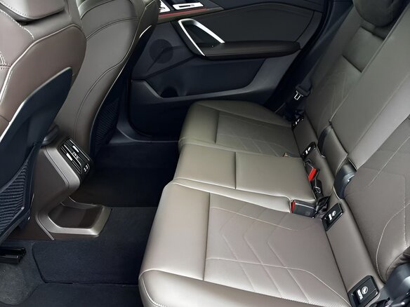 2023 BMW X1 Long 20Li sDrive III (U11/U12), белый, 2890000 рублей - вид 13