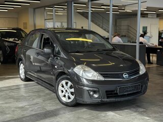 2010 Nissan Tiida I Рестайлинг, коричневый, 355000 рублей, вид 3