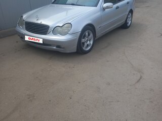 2001 Mercedes-Benz C-Класс 240 II (W203), серый, 260000 рублей, вид 1