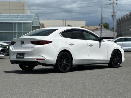 2022 Mazda 3 IV (BP), белый, 1200000 рублей, вид 5
