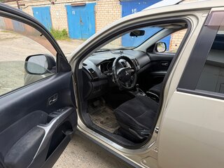 2007 Mitsubishi Outlander II, бежевый, 970000 рублей, вид 5