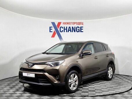 Toyota RAV4 IV (XA40) Рестайлинг