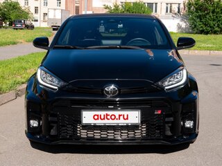 2020 Toyota Yaris IV, чёрный, 4800000 рублей, вид 3