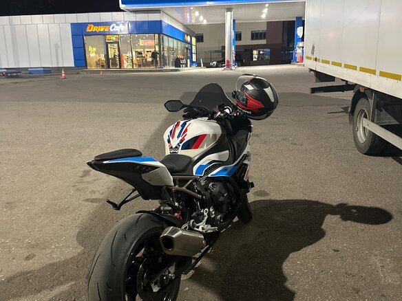 2022 BMW S 1000 RR, белый - вид 5