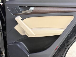 2021 Audi Q5 45 TFSI II (FY) Рестайлинг, чёрный, 4350000 рублей, вид 5