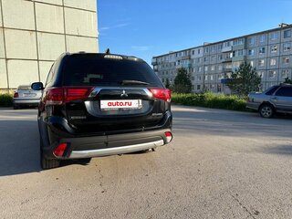 2017 Mitsubishi Outlander III Рестайлинг 2, чёрный, 1850000 рублей, вид 4