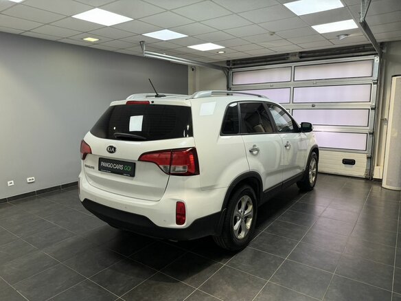 2019 Kia Sorento II Рестайлинг, белый, 2120000 рублей - вид 5