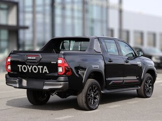2026 Toyota Hilux VIII Рестайлинг 3, чёрный, 9000000 рублей, вид 2