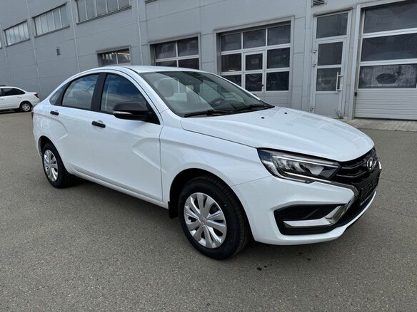 2026 Lada (ВАЗ) Vesta I Рестайлинг (NG), белый - вид 2