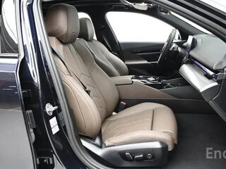 2023 BMW 5 серии 520i VIII (G60/G61/G68), чёрный, 4880000 рублей, вид 5