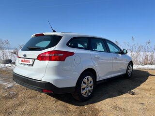 2017 Ford Focus III Рестайлинг, белый, 720000 рублей, вид 4