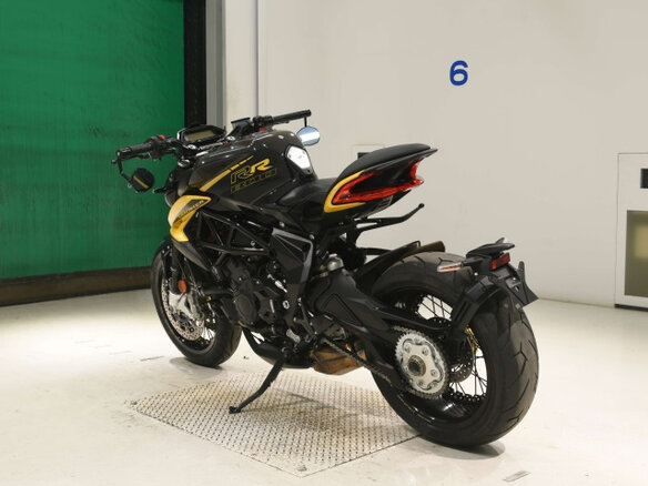 2020 MV Agusta Dragster 800, чёрный, 1100000 рублей - вид 5