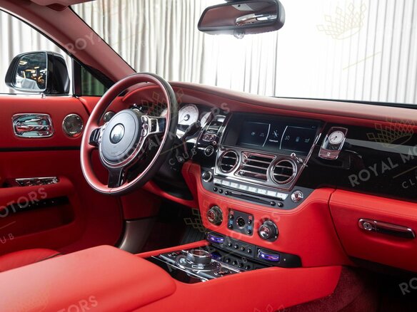 2020 Rolls-Royce Wraith Black Badge, чёрный, 32800000 рублей - вид 9