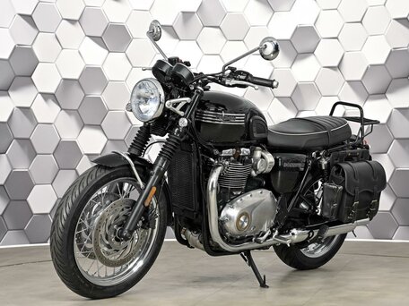 2019 Triumph Bonneville T120, чёрный, 899000 рублей, вид 2