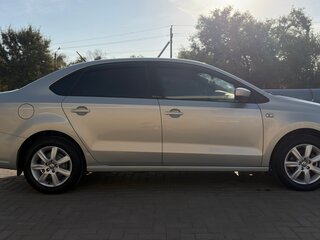 2011 Volkswagen Polo V, серебристый, 680000 рублей, вид 4