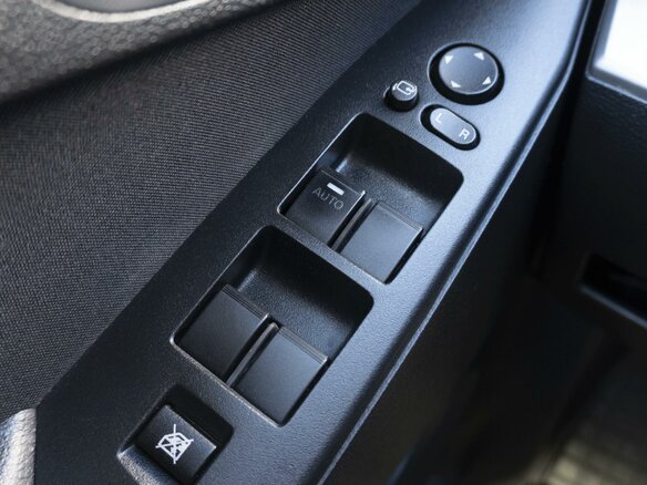2010 Mazda 3 II (BL), чёрный, 799000 рублей - вид 13
