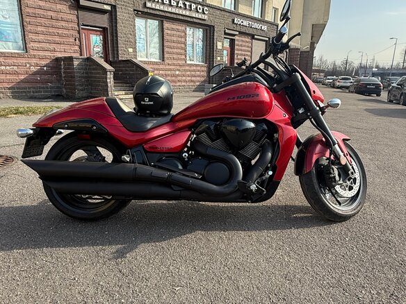 2021 Suzuki Boulevard M109R, красный, 1850000 рублей - вид 2