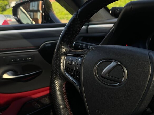 2021 Lexus ES 350 VII, чёрный, 4250000 рублей - вид 9