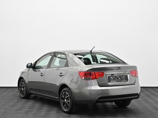 2010 Kia Cerato 6-speed II, серый, 549000 рублей, вид 4