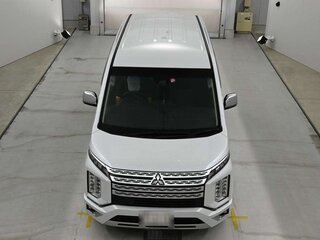 2023 Mitsubishi Delica D:5 I Рестайлинг, белый, 3260000 рублей, вид 2