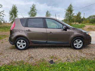 2010 Renault Scenic III, коричневый, 650000 рублей, вид 5